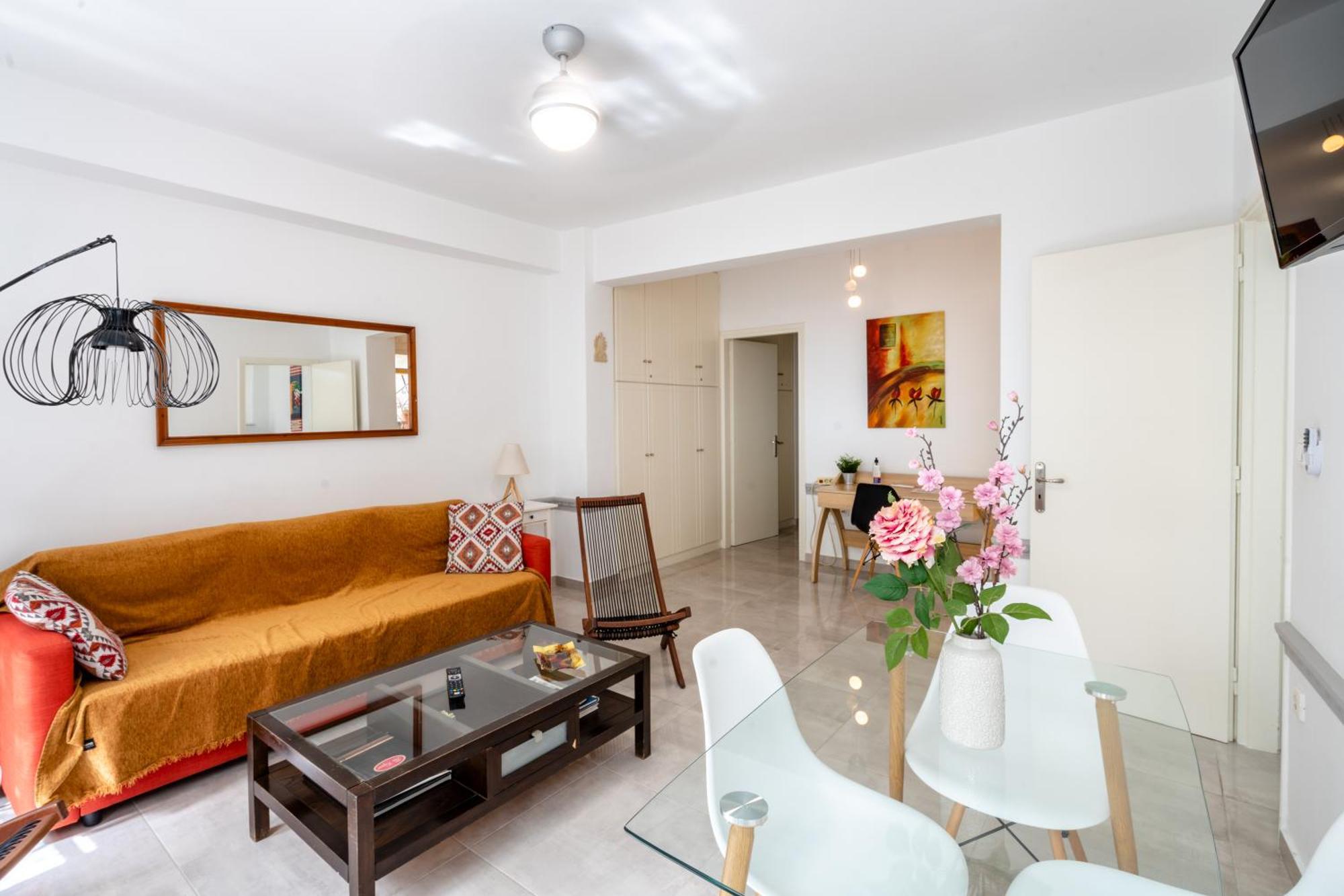 Psiri Gem From In Vivo Apartments- Spacious 1St Floor Apartment With Balcony In Athens' Historic Center Экстерьер фото